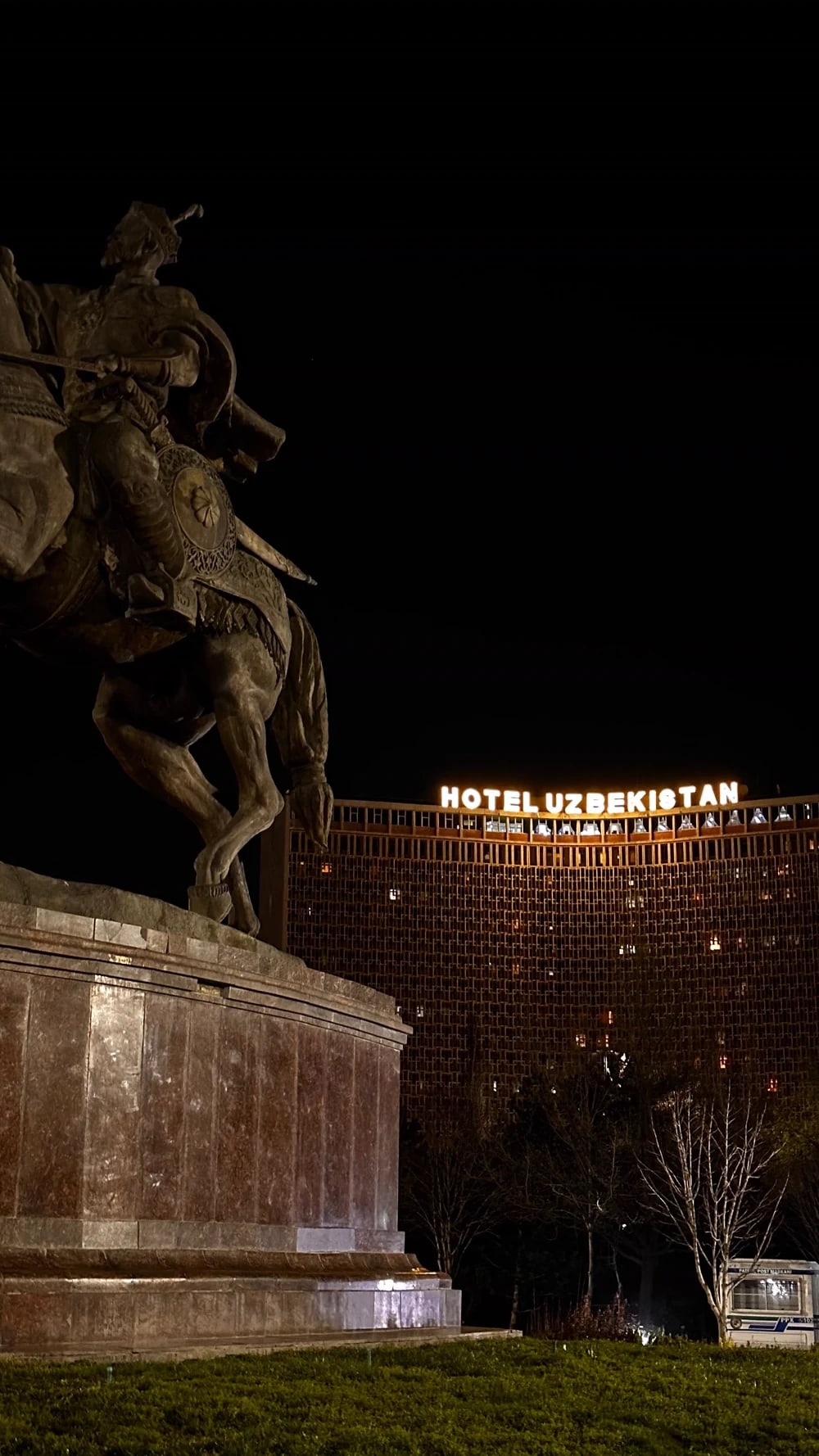 The Amir Timur monument in Tashkent at night